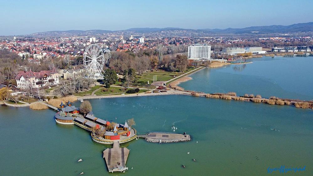 Ciao Lilla Apartman Keszthely Extérieur photo