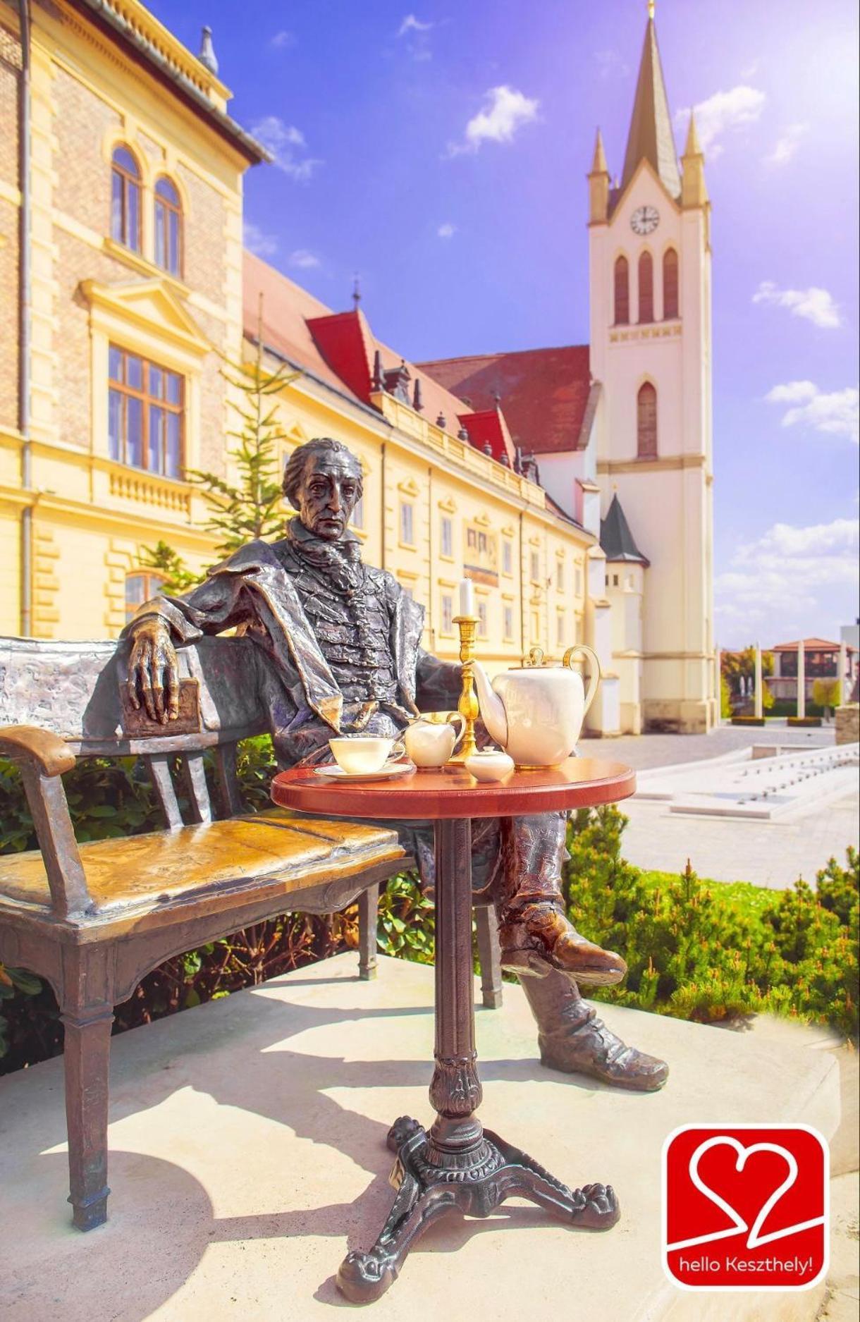 Ciao Lilla Apartman Keszthely Extérieur photo